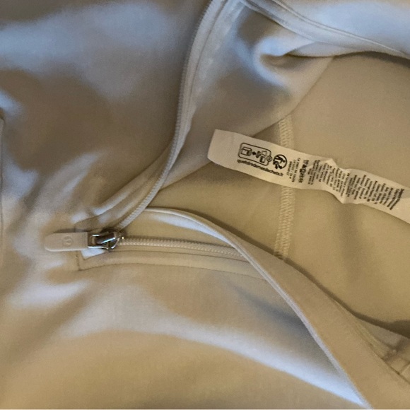 Lululemon brushed softstrme half zip pullover - size 2 - Picture 8 of 9